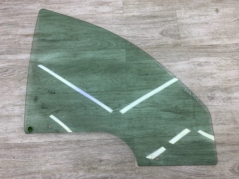 Стекло двери Skoda Octavia 2012 1Z0845202A УНИВЕРСАЛ CAYC, переднее правое