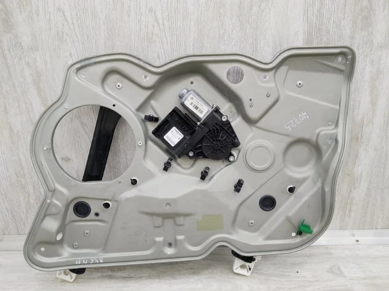 Стеклоподъемник электрический Skoda Octavia 2012 1Z1837462 УНИВЕРСАЛ CAYC, передний правый