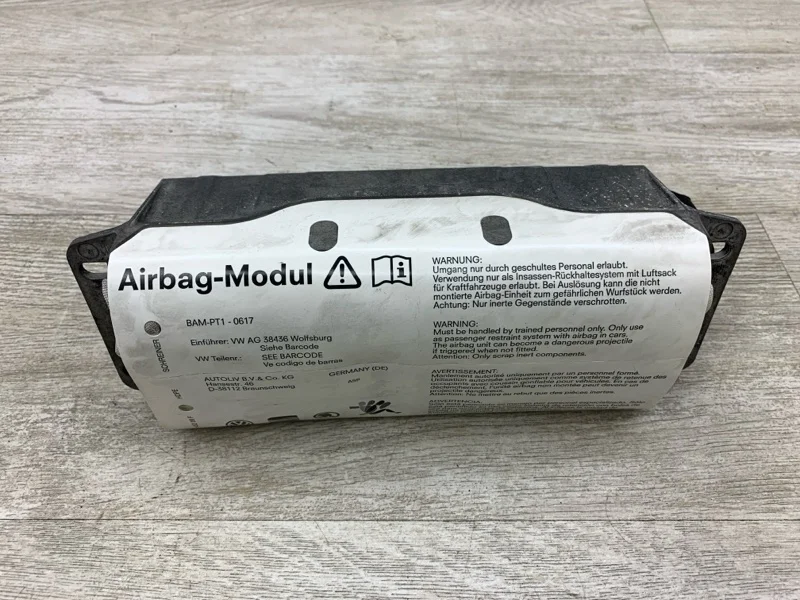 Подушка безопасности пассажира Skoda Octavia 2008 1K0880204N СЕДАН BLS