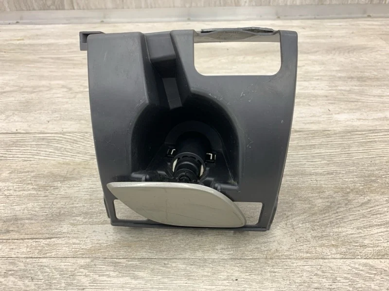 Форсунка омывателя фар Skoda Octavia 2010 1Z0955966B УНИВЕРСАЛ BMM, правая