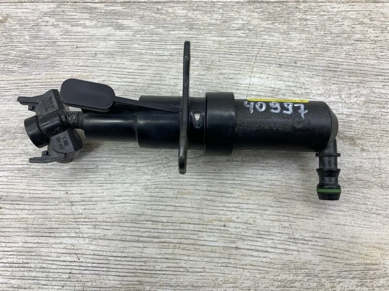 Форсунка омывателя фар Skoda Octavia 2005 1Z0955966A УНИВЕРСАЛ BGU, правая