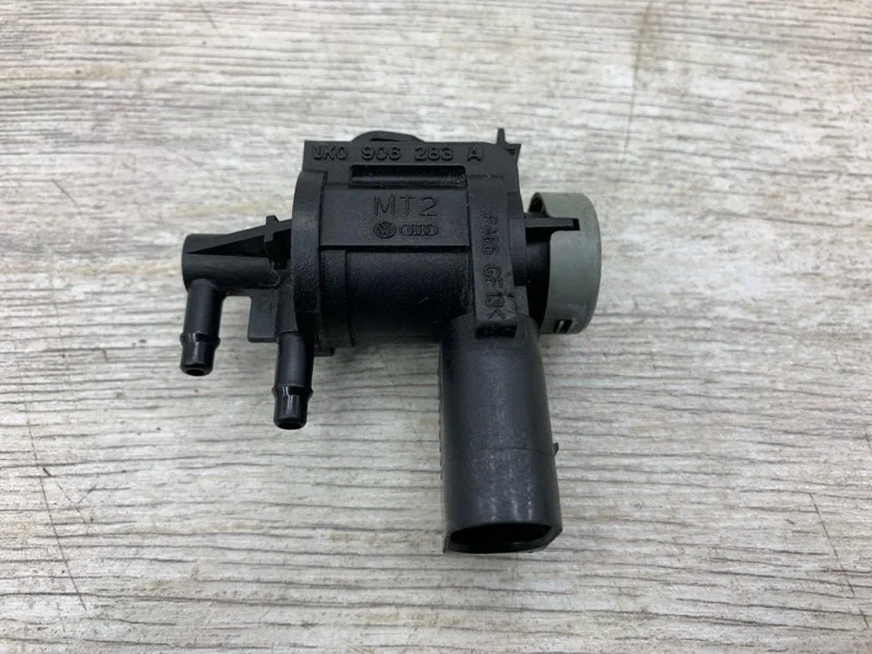 Клапан электромагнитный Volkswagen Scirocco 2009 1K0906283A ХЭТЧБЕК CBDB