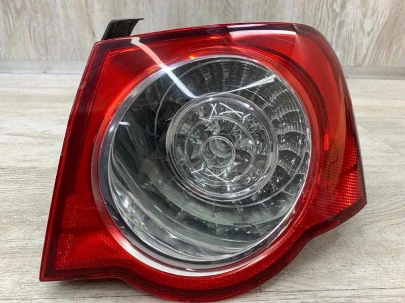 Фонарь Volkswagen Passat B6 2010 3C5945096H СЕДАН CBDC CBD370731, задний правый