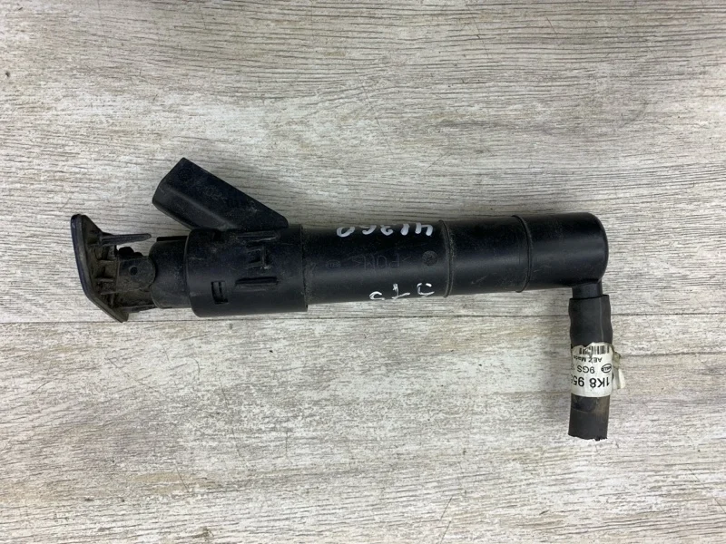 Форсунка омывателя фар Audi A4 2009 8K0955102B УНИВЕРСАЛ CAGA, правая