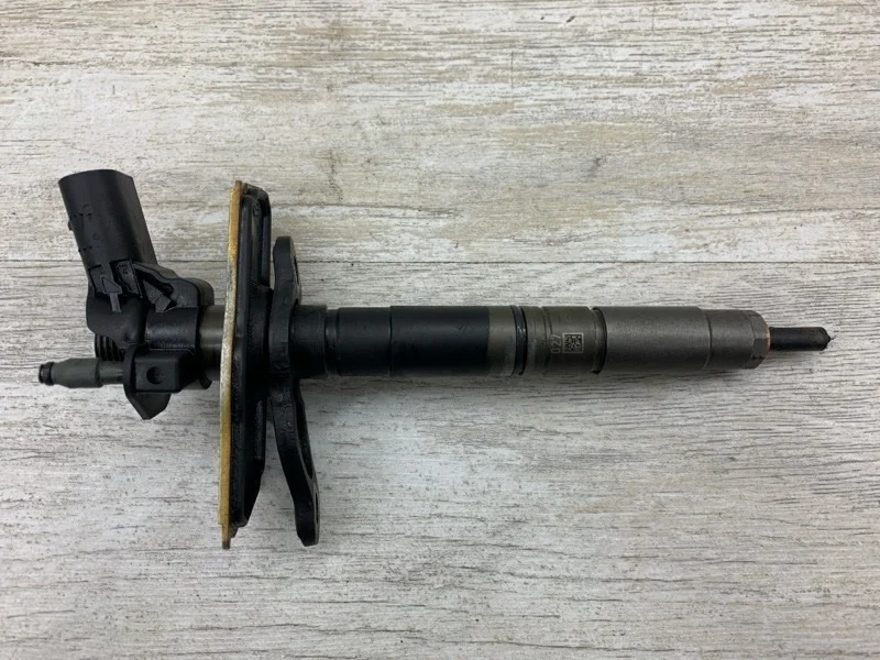 Форсунка топливная Volkswagen Passat Cc 2010 03L130855X СЕДАН CBBB