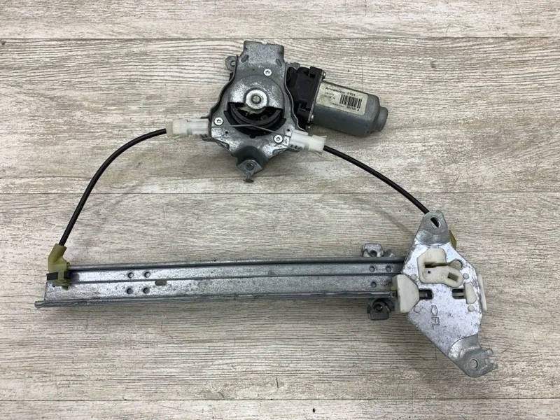 Моторчик стеклоподъемника Nissan Qashqai 2007 82701JD400 КРОССОВЕР M9R, задний левый