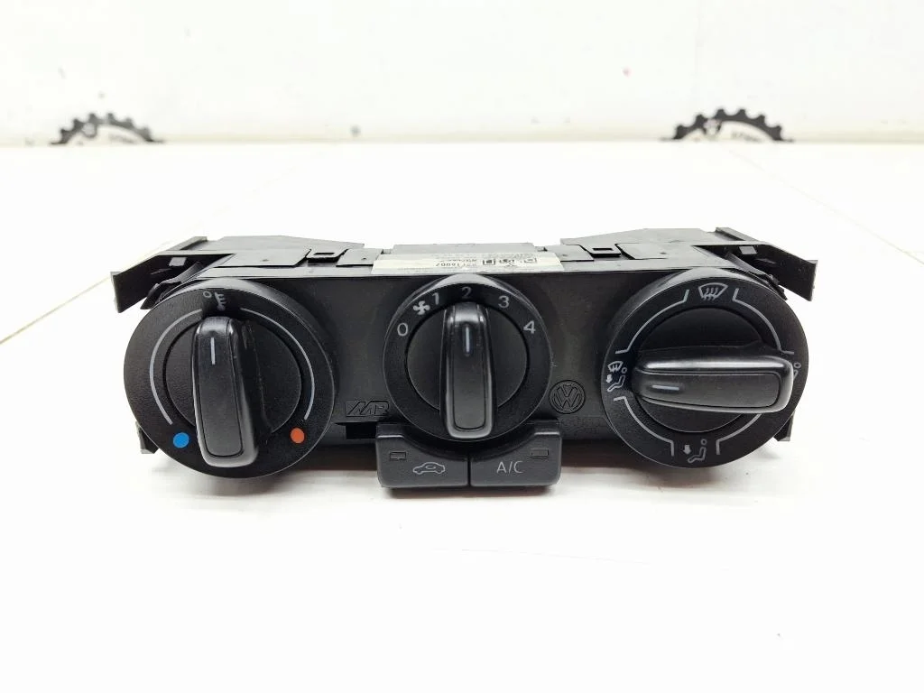 Блок управления отопителем Volkswagen Polo 5 2016