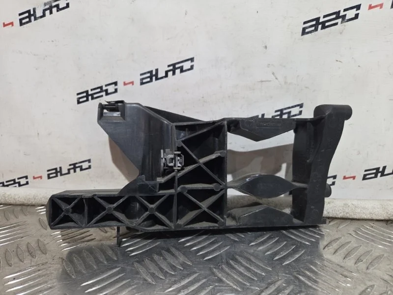 Крепление фары Audi A6 2014 4G0805607 C7, левое