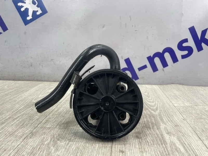 Насос гидроусилителя руля VOLVO XC90 2009