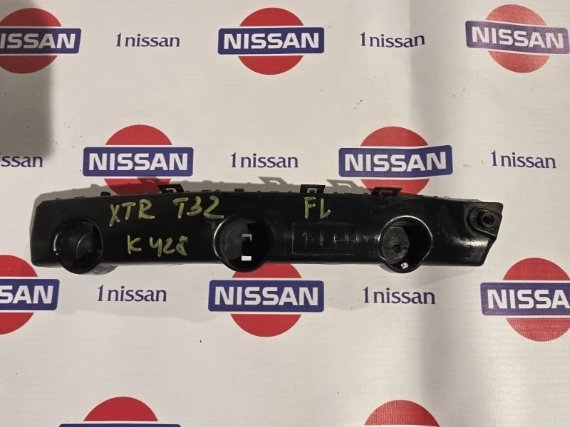 Кронштейн бампера переднего Nissan X Trail 2017 622234CL0A T32 M9R, передний левый