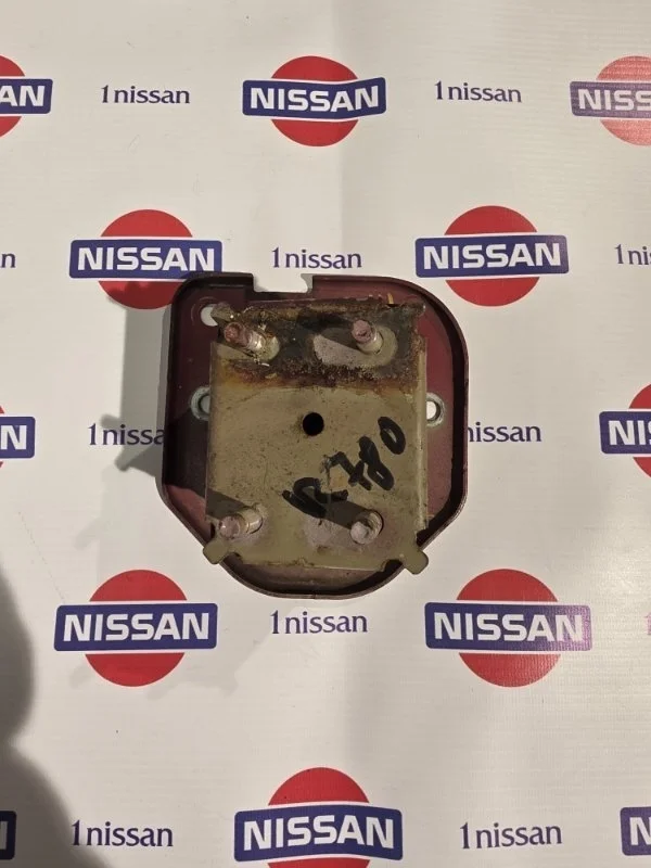 Кронштейн усилителя бампера Nissan Qashqai 2015 H52114EAMA J11 HRA2, задний левый