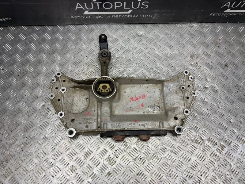 Подрамник Skoda Octavia 2011 1K0199369F ЛИФТБЭК А5 1.4 CAXA, передний