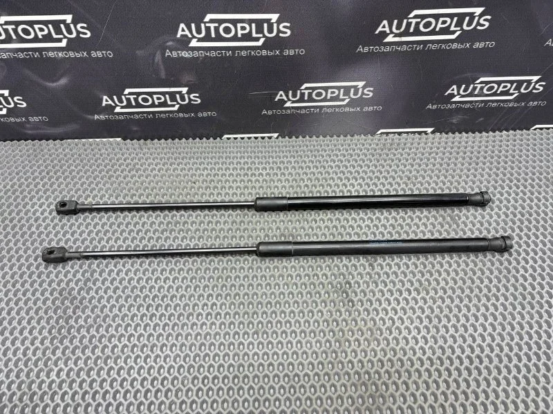 Упоры крышки багажника Skoda Octavia 2011 1Z582755001S ЛИФТБЭК А5 1.4 CAXA