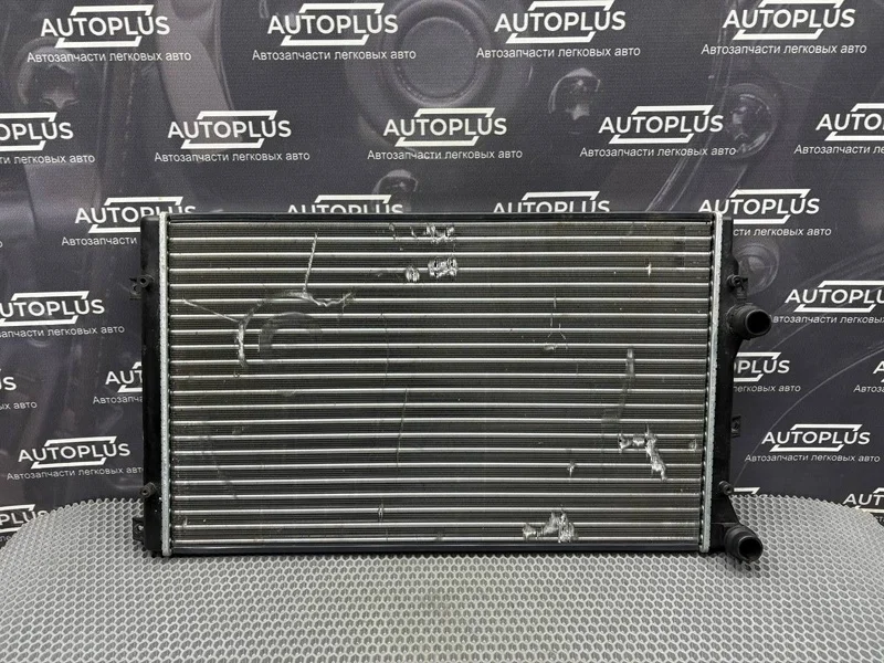 Радиатор охлаждения основной Skoda Octavia 2011 1K0121251DF ЛИФТБЭК А5 1.4 CAXA