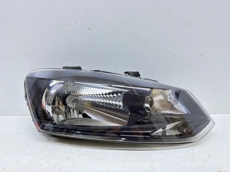 Фара Volkswagen Polo 2009-2015 HATCHBACK