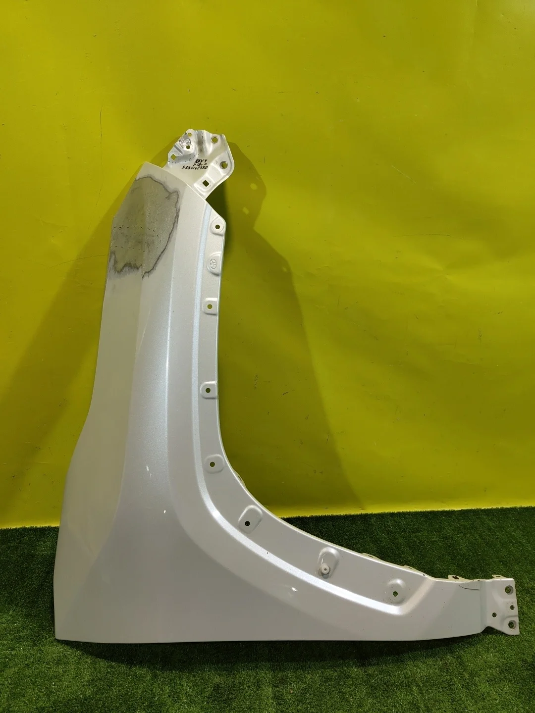 Крыло переднее правое  Toyota RAV4 2018 5381142330 31143