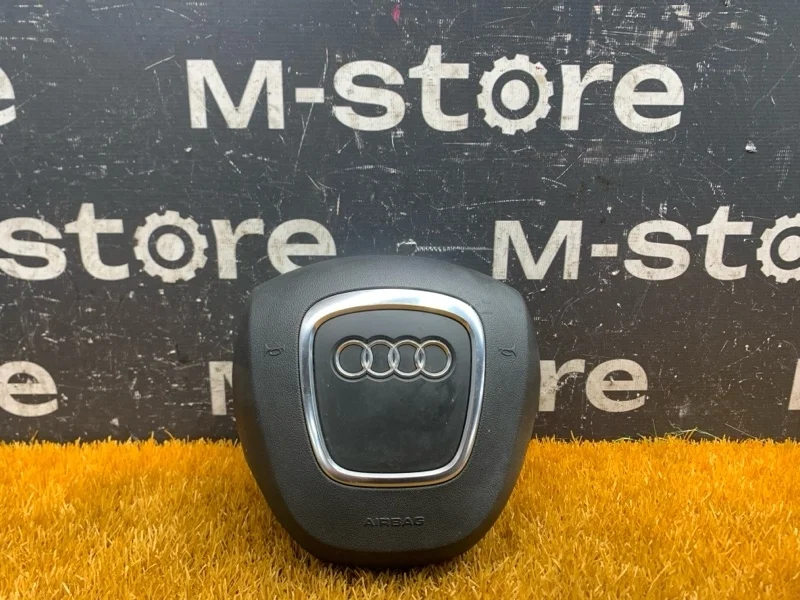 Подушка безопасности водителя Audi A4 2010 8K0880201A B8/8K CDHB