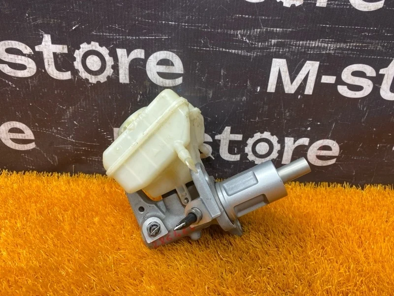 Главный тормозной цилиндр Audi A4 2010 8K0611021A B8/8K CDHB