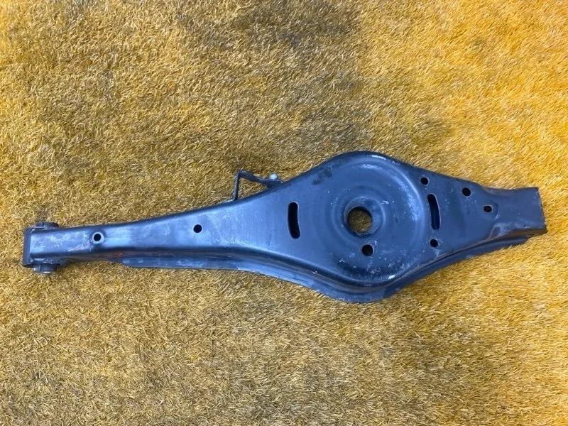 Рычаг подвески нижний Volkswagen Passat Cc 2008 1K0505371 B6/358 BWS, задний левый