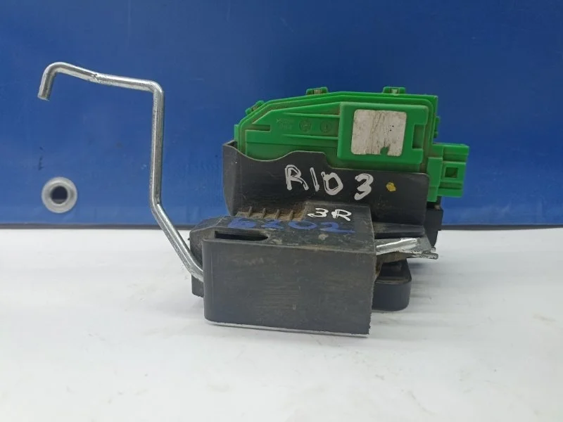 Замок двери Kia Rio 3 814204Y000, задний правый