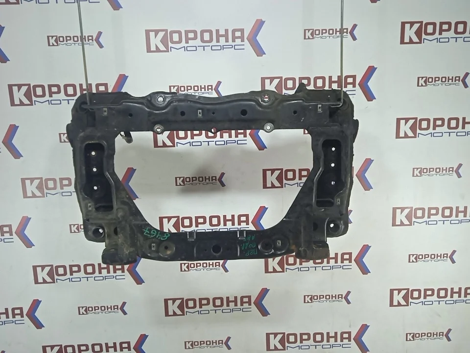 Подрамник передний A2036200187 Б/У Б/У