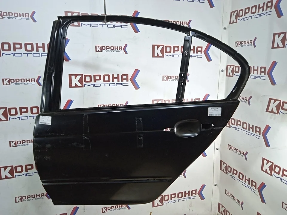 Дверь задняя левая Уценка потертости.царапины