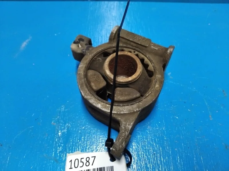 Опора двигателя Nissan Teana J32 2008-2014