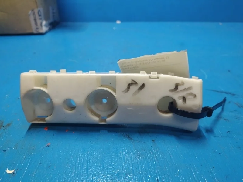 Кронштейн бампера Nissan X-Trail T31 2007-2014