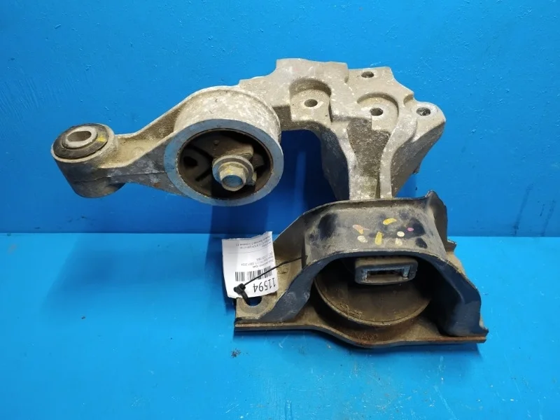 Опора двигателя Nissan X-Trail T31 2007-2014