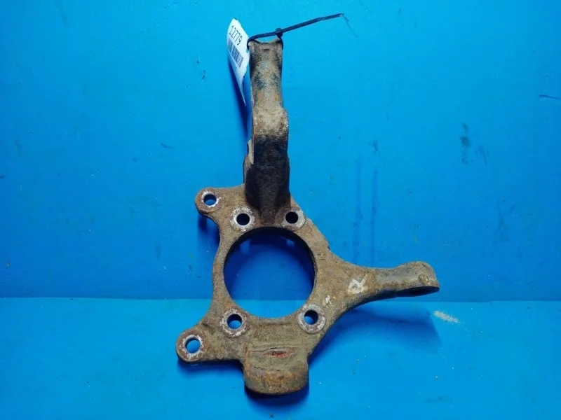 Кулак поворотный Toyota RAV4 XA30 2006-2012