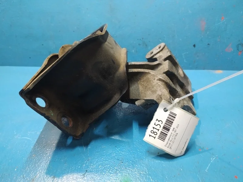 Опора двигателя Nissan X-Trail T31 2007-2014