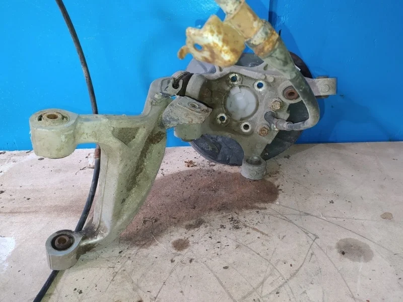 Кулак поворотный Nissan Teana J32 2008-2014