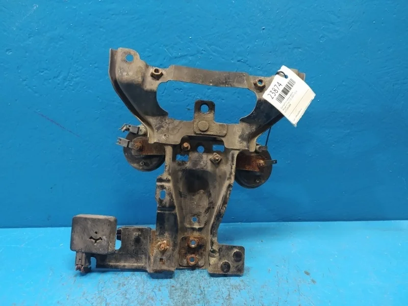 Кронштейн замка капота Nissan X-Trail T31 2007-2014