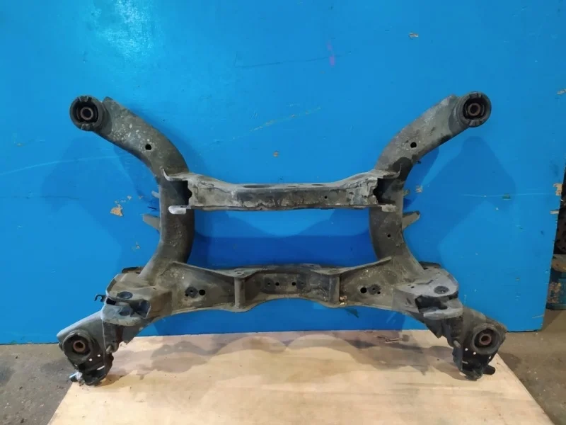 Подрамник Nissan Teana J31 2000-2007