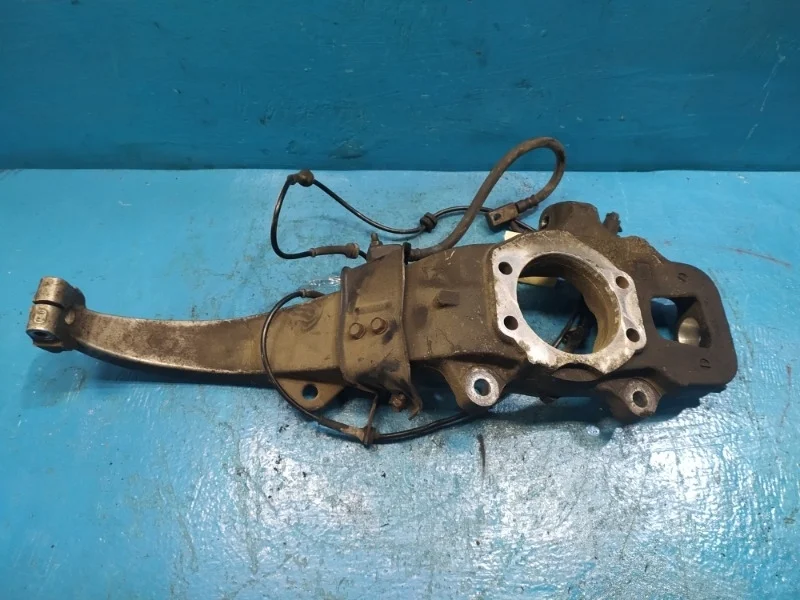 Кулак поворотный Infiniti FX, QX70 2008-2014