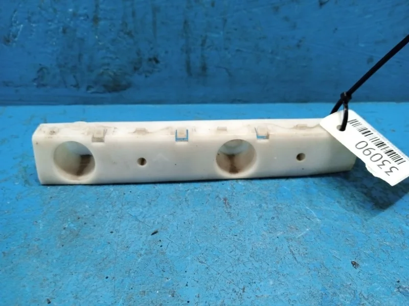 Кронштейн крыла Nissan Teana J32 2008-2014