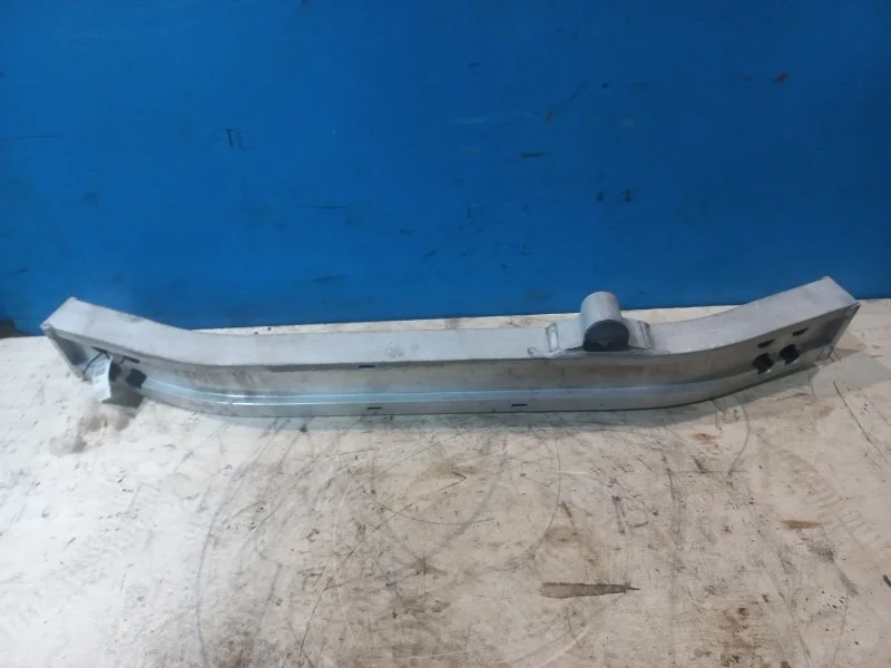 Усилитель бампера Infiniti FX, QX70 2008-2016