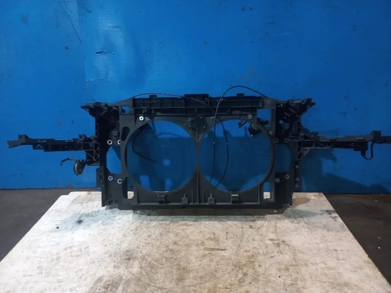 Панель передняя Infiniti M 2010-2014