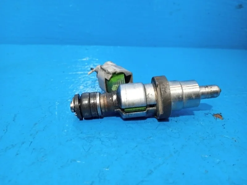 Форсунка топливная Toyota Avensis 2003-2009