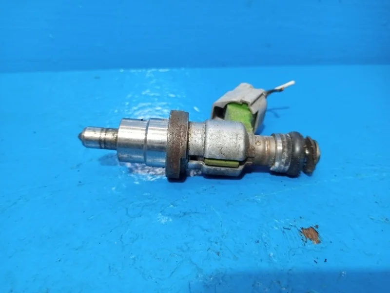 Форсунка топливная Toyota Avensis 2003-2009