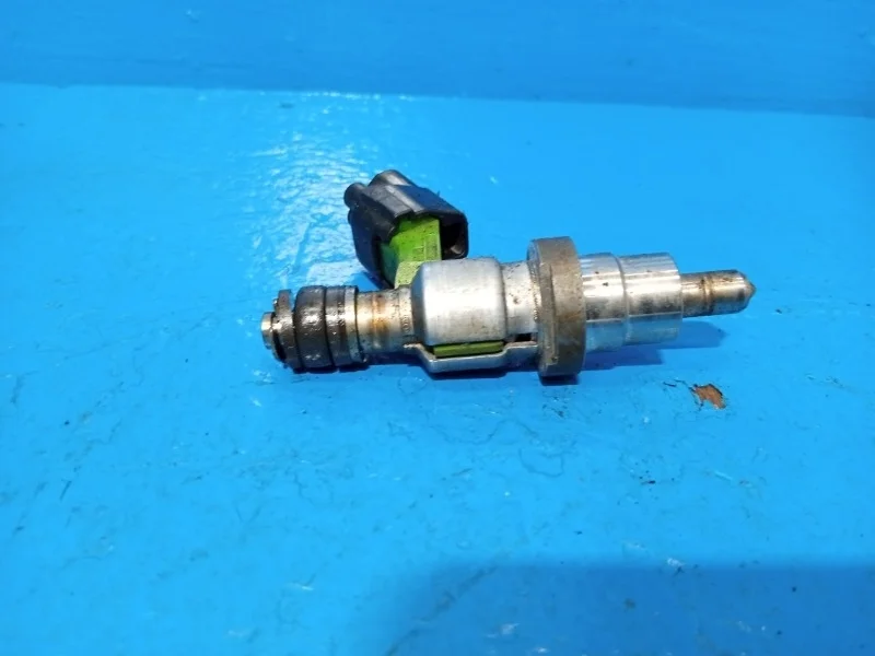 Форсунка топливная Toyota Avensis 2003-2009