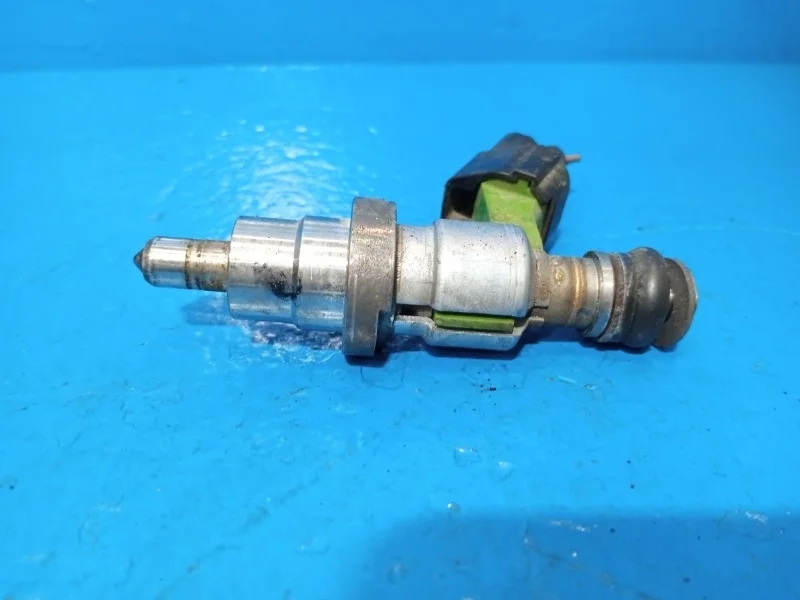 Форсунка топливная Toyota Avensis 2003-2009