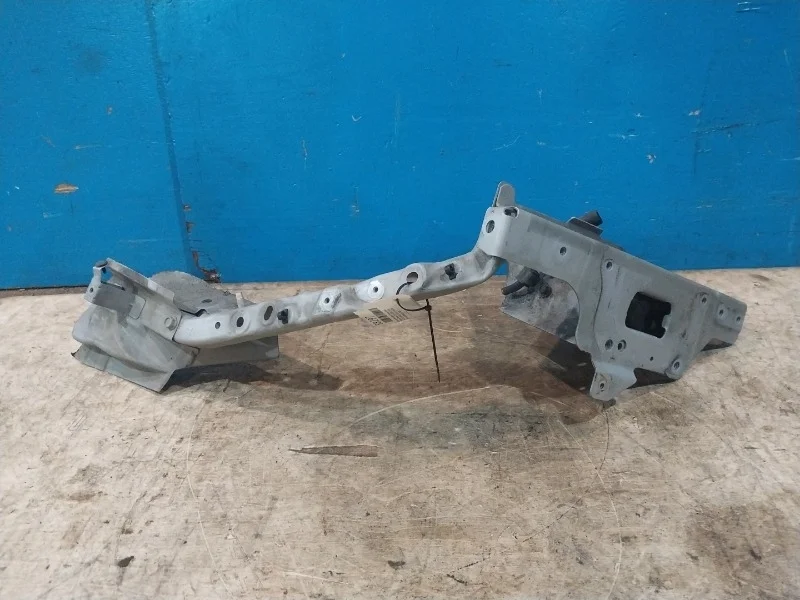 Кронштейн фары Nissan Teana J32 2008-2014