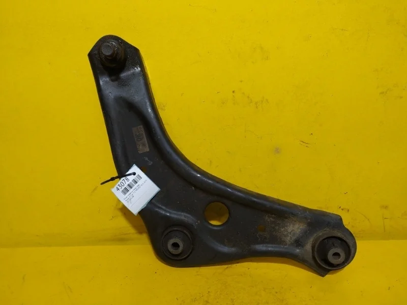 Рычаг подвески Nissan Qashqai J11 2014-2016