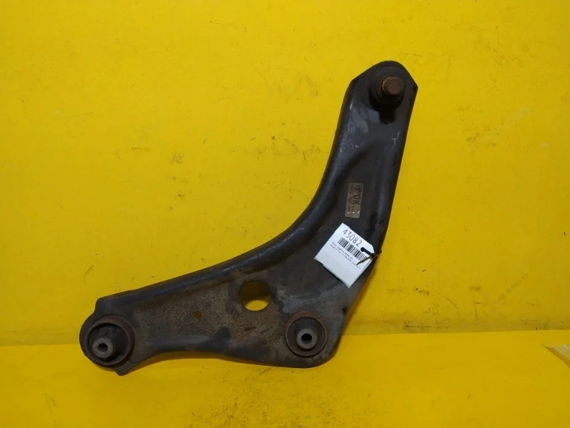 Рычаг подвески Nissan Qashqai J11 2014-2016