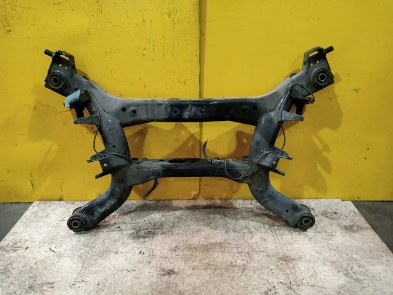 Подрамник Nissan Teana J31 2000-2007