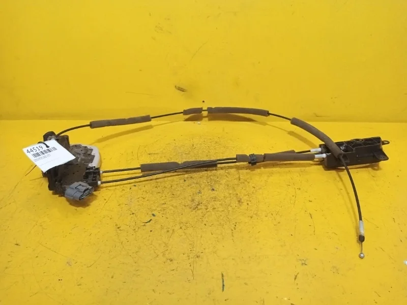 Замок двери Infiniti FX 2008-2014