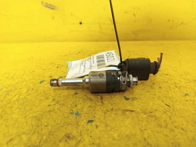 Форсунка топливная Volkswagen Tiguan, Touran, Golf 2008-2016