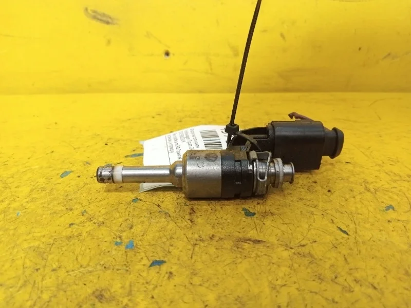 Форсунка топливная Volkswagen Tiguan, Touran, Golf 2008-2016