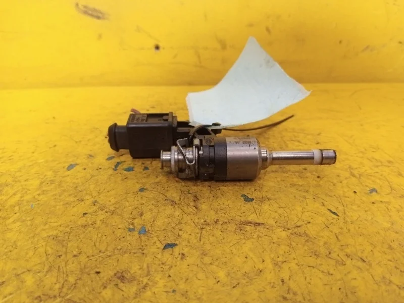 Форсунка топливная Volkswagen Tiguan, Touran, Golf 2008-2016